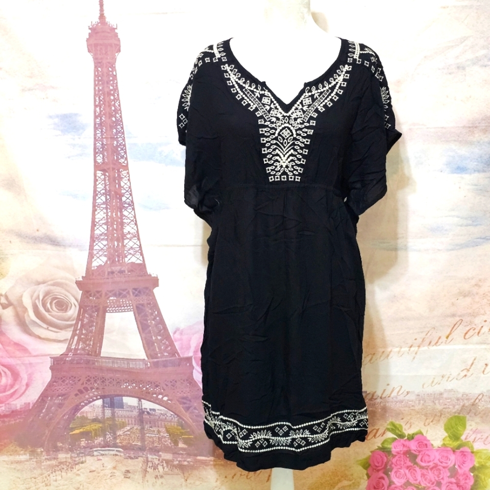 Jessica Simpson Black Maternity Dress